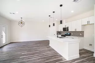 9807 Bamboo Rd, Houston, TX 77041 - Photo 6