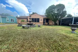 1900 W Gulf St, Baytown, TX 77520 - Photo 1
