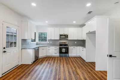 311 Heather Lane, Conroe, TX 77385 - Photo 8