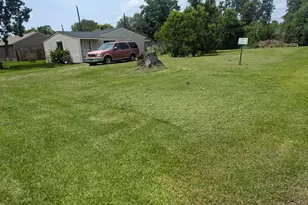 5335 Lyndhurst Dr, Houston, TX 77033 - Photo 1