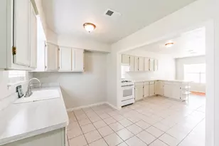 5514 Vickita Dr, Houston, TX 77032 - Photo 6