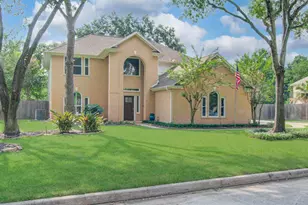 22927 Northoak Forest Ln, Spring, TX 77389 - Photo 2