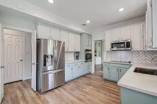 22927 Northoak Forest Ln, Spring, TX 77389 - Photo 10
