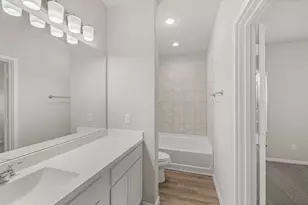 13317 Lost Boulder Dr, Houston, TX 77048 - Photo 8