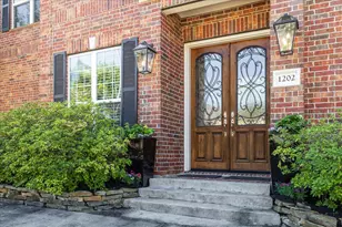 1202 Meadowlark Ln, Sugar Land, TX 77478 - Photo 4