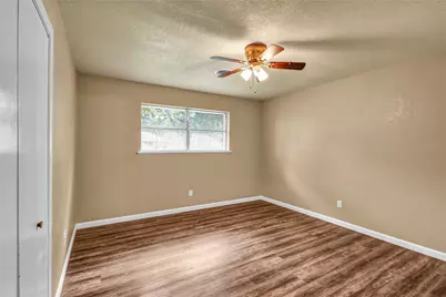 404 S 14th Street, West Columbia, TX 77486 - Photo 32
