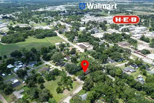 404 S 14th St, West Columbia, TX 77486 - Photo 6