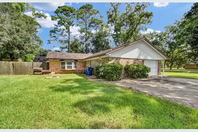 404 S 14th Street, West Columbia, TX 77486 - Photo 2