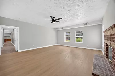 8438 Darlington Drive, Houston, TX 77028 - Photo 30