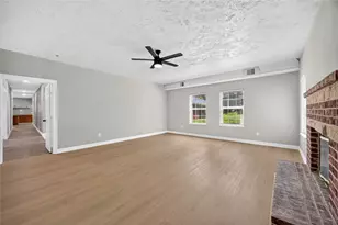 8438 Darlington Dr, Houston, TX 77028 - Photo 30