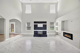 8438 Darlington Dr, Houston, TX 77028 - Photo 8