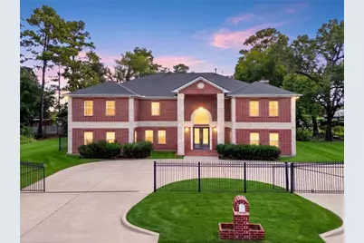 8438 Darlington Drive, Houston, TX 77028 - Photo 1