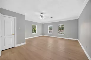 8438 Darlington Dr, Houston, TX 77028 - Photo 48