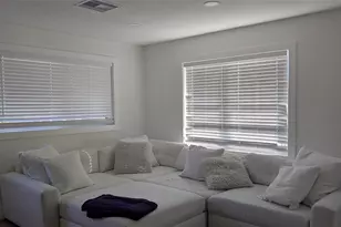 731 Post St St, Houston, TX 77022 - Photo 10