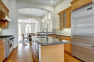 2318 Welch St, Houston, TX 77019 - Photo 12