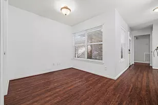 23 S Tallowberry Dr, The Woodlands, TX 77381 - Photo 12