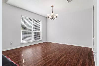 23 S Tallowberry Drive, The Woodlands, TX 77381 - Photo 8