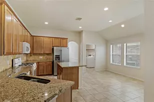 12804 Flat Creek Dr, Pearland, TX 77584 - Photo 14