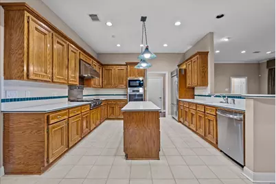 318 Green Oaks Drive, League City, TX 77573 - Photo 18