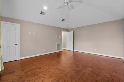 318 Green Oaks Drive, League City, TX 77573 - Photo 30