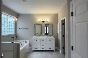 6410 Oxford Lake Dr, Rosenberg, TX 77471 - Photo 8