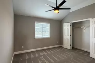 6410 Oxford Lake Dr, Rosenberg, TX 77471 - Photo 16