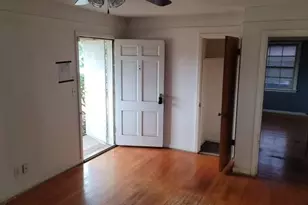 8318 Mattby St, Houston, TX 77061 - Photo 4