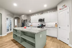 8910 Beacon Mill Dr, Cypress, TX 77433 - Photo 10