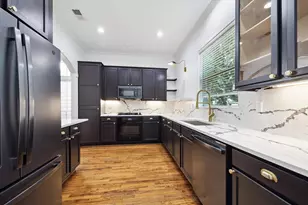 4013 Blossom St, Houston, TX 77007 - Photo 30