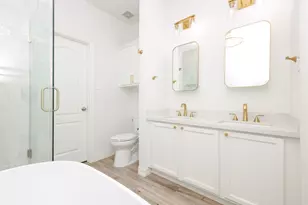 4655 Trembling Forest Ln, Houston, TX 77092 - Photo 4