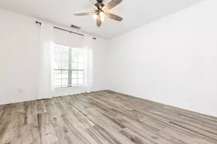 4655 Trembling Forest Ln, Houston, TX 77092 - Photo 10