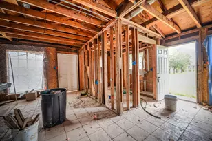 11617 Fleming Dr, Houston, TX 77013 - Photo 14