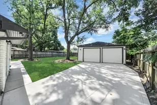 6015 McKnight St, Houston, TX 77035 - Photo 46