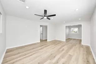 6015 McKnight St, Houston, TX 77035 - Photo 20