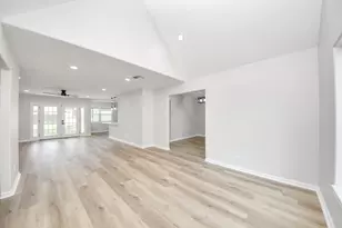 6015 McKnight St, Houston, TX 77035 - Photo 24