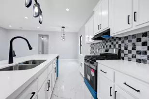 90 Burress St, Houston, TX 77022 - Photo 12