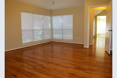 104 Laguna Pointe Drive, League City, TX 77573 - Photo 8