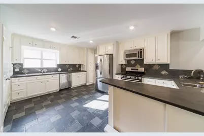 3627 Tartan Lane, Houston, TX 77025 - Photo 10