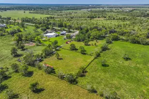 11715 County Rd 48, Rosharon, TX 77583 - Photo 1