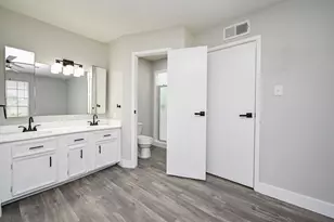 9090 S Braeswood Blvd, Houston, TX 77074 - Photo 26