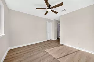 2426 Woodsdale Blvd, Houston, TX 77038 - Photo 32