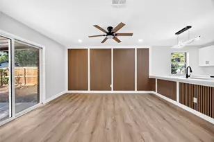 2426 Woodsdale Blvd, Houston, TX 77038 - Photo 10