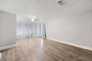 211 Arcadian Dr, Crosby, TX 77532 - Photo 2