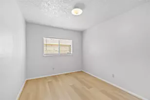 8118 Vista Del Sol Dr, Houston, TX 77083 - Photo 16