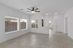 5259 Celestial Ct, Iowa Colony, TX 77583 - Photo 8