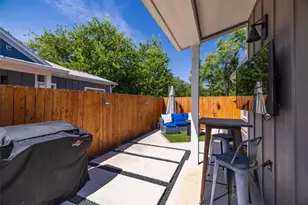 502 S Eagle St, Fredericksburg, TX 78624 - Photo 22