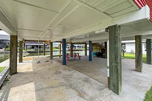 21804 Deaf P Smith Dr, Galveston, TX 77554 - Photo 20