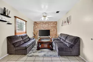 12223 Sharpview Dr, Houston, TX 77072 - Photo 8