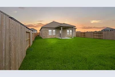 3510 Atlas Point Lane, Angleton, TX 77515 - Photo 18