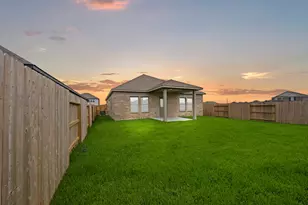 3510 Atlas Pt Ln, Angleton, TX 77515 - Photo 18